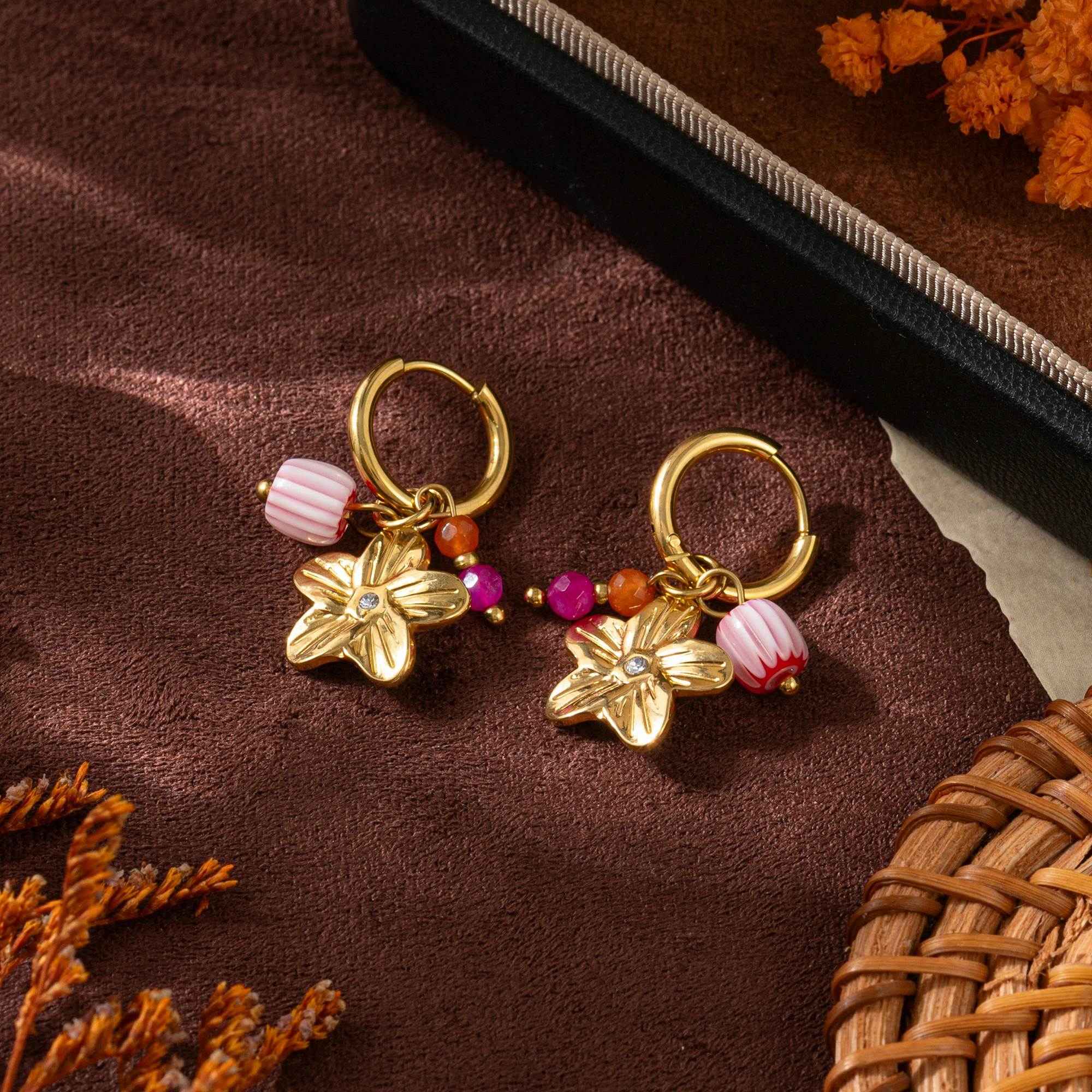 

Vintage Flower Lantern Earrings Stainless Steel Retro Hollow Flower Drop Earrings Fashion Luxury Party Jewelry Gifts for Women