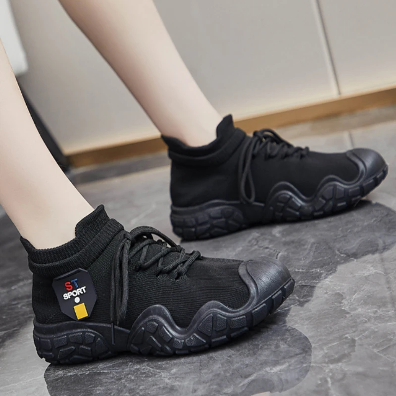 

Women's Autumn Mid Top Sock Shoes Girls' Classic Fashion Trend Street Flat Sneakers 2025 New Breathable One Step Doll Shoes