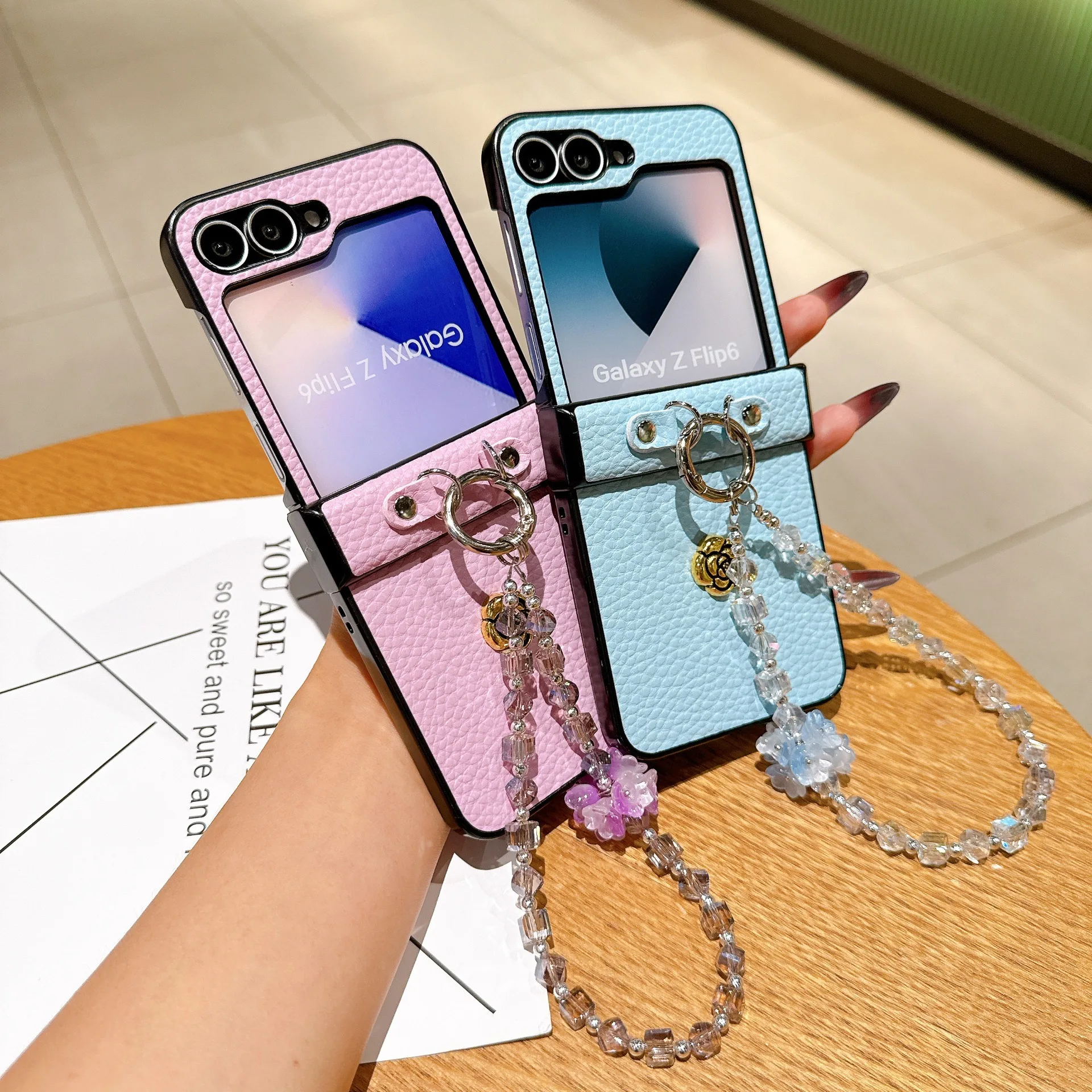 

Camellia Phone Case For Samsung Galaxy Z Flip 7 6 5 4 Protective Back Cover For ZFlip5 ZFlip6 ZFlip7 Case Shell