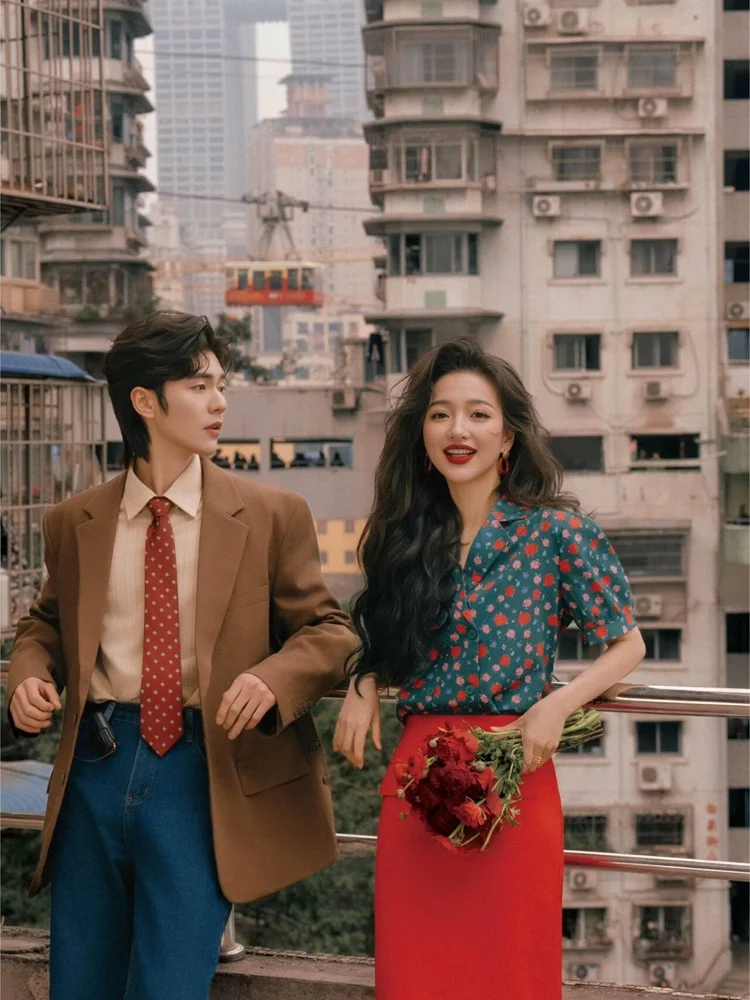 

Retro Hong Kong Style Wedding Dress Couple Atmosphere Travel Photography Film Sensation Wedding Photography Clothing