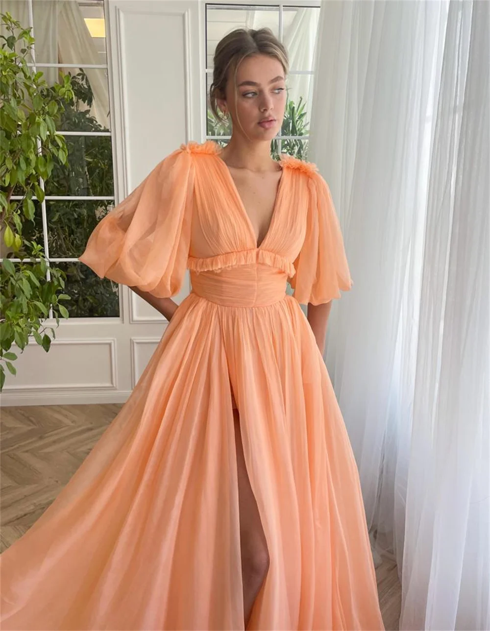 Bella arancione Tulle abiti da ballo con scollo a v a-line abito da sposa elegante mezze maniche lunghezza del pavimento lato alto spaccato abiti De Fiesta