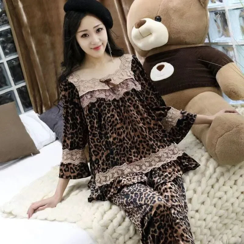 Autumn Winter Style Lace Nine-quarter Sleeve Top Wide Leg Pant Loungewear Homedress Leopard Print Canary Velvet Pajama Set Women