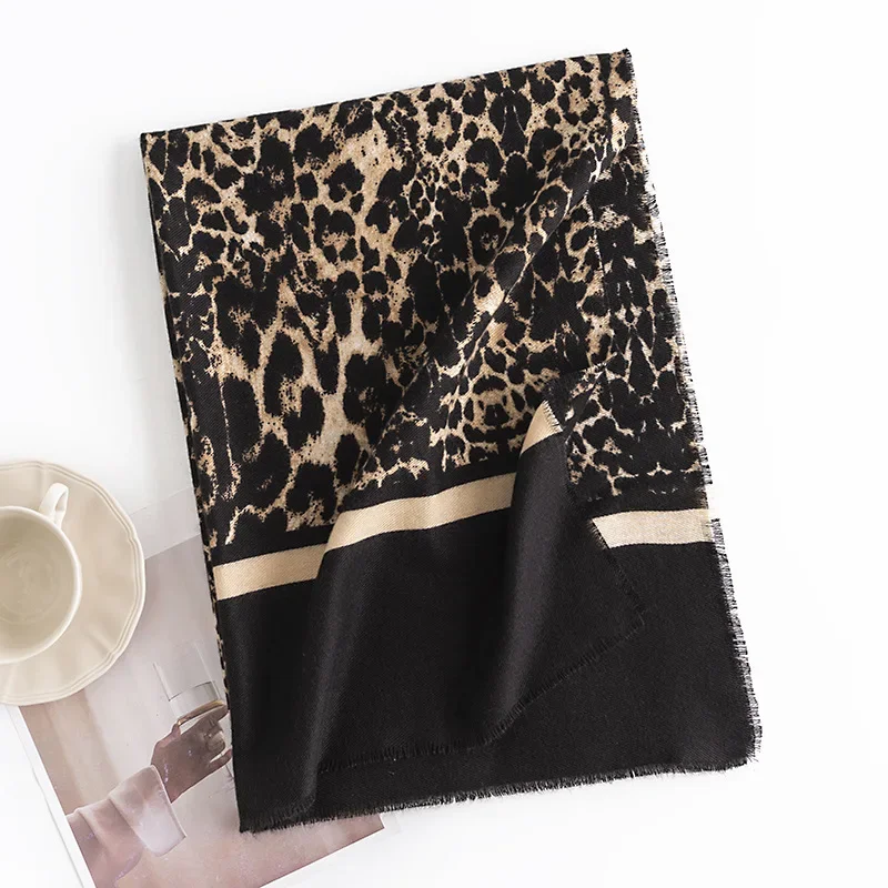 European American Fashion Leopard Print scarf Imitation Cashmere Women\'s Scarves Winter Warmth Commuting Cold Protection Shawl