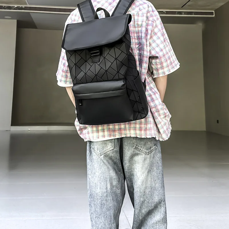 

Diamond-Patterned Backpack, Student Backpack, Stylish Large-Capacity Commuter Laptop Bag, Casual Versatile Travel Backpack for Men and Women