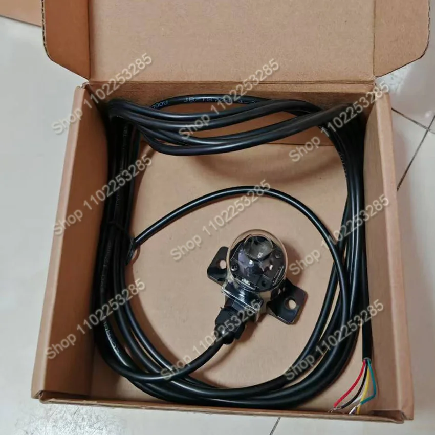 Solar Tracking Azimuth Detection Head Detects Solar Azimuth Through Dual Detection Of Inner And Outer Rings