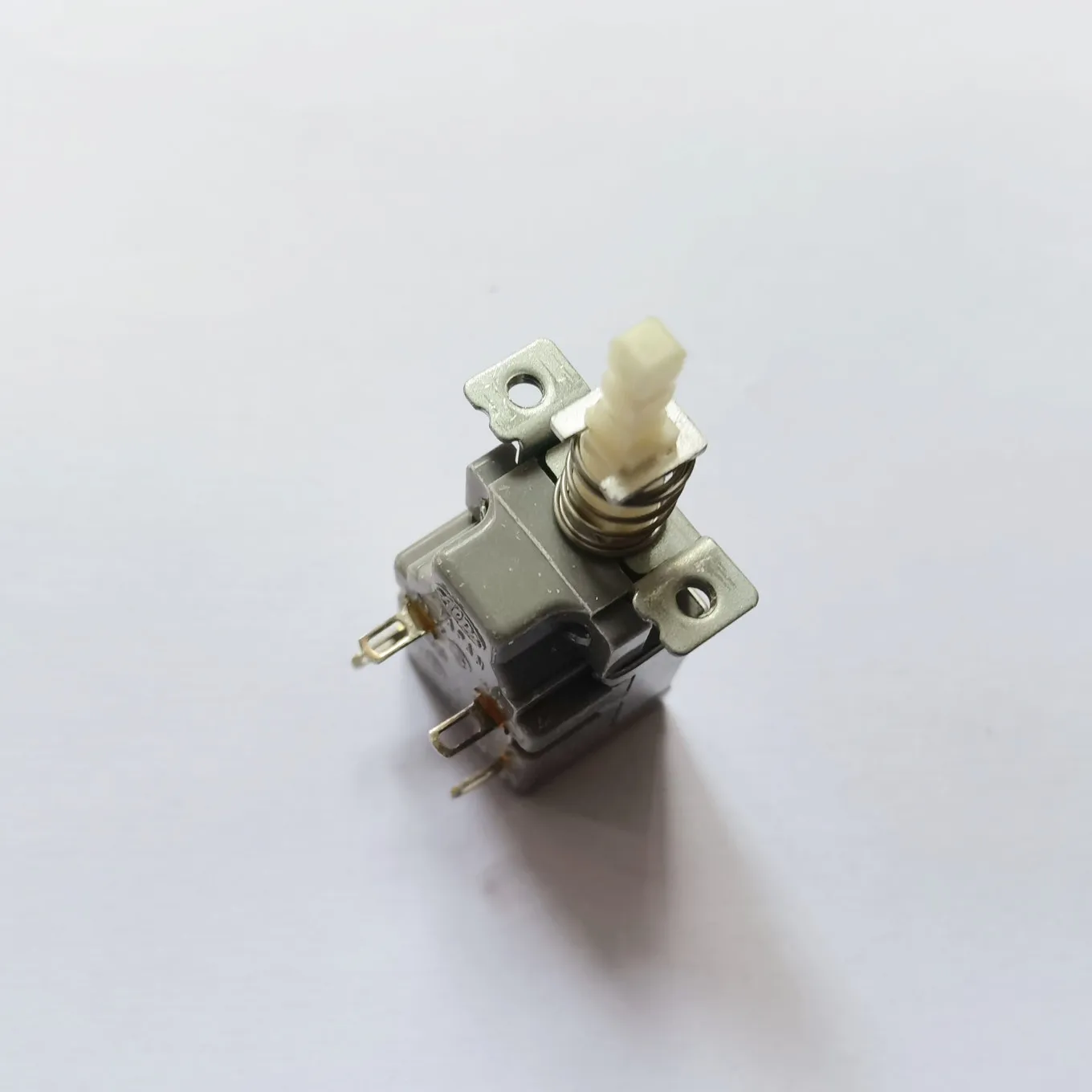 Original new 100% SDGA3P TV-5 button type power switch installation hole distance 20mm 5A 250V