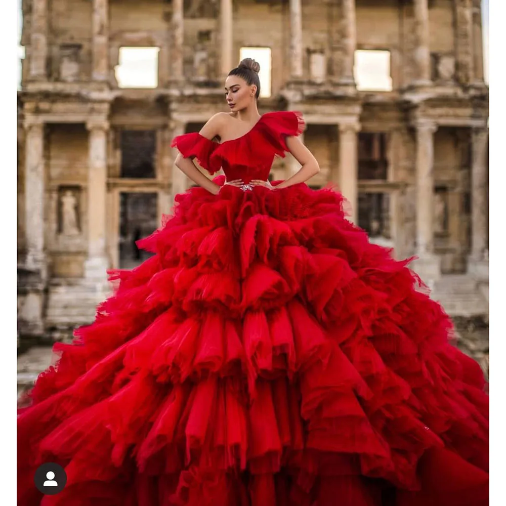 Chic Fluffy Tulle Wedding Dress Red Fashion Off The Shoulder Draped Ruffles Pleated Ball Gowns Court Train Elegant Bride Dresses