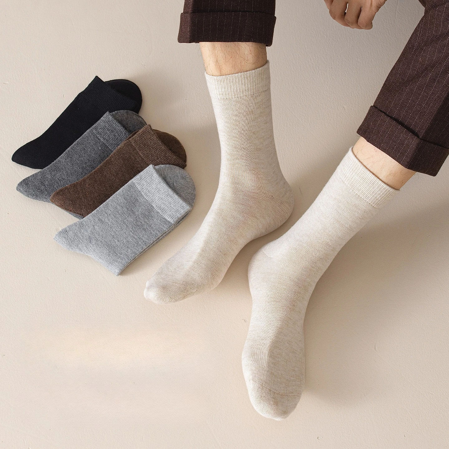 2 Pairs Men Wool Crew Socks, Autumn Winter Merino Wool Thermal Warm Socks, Solid Color Seamless Mid‑Calf Socks for Men