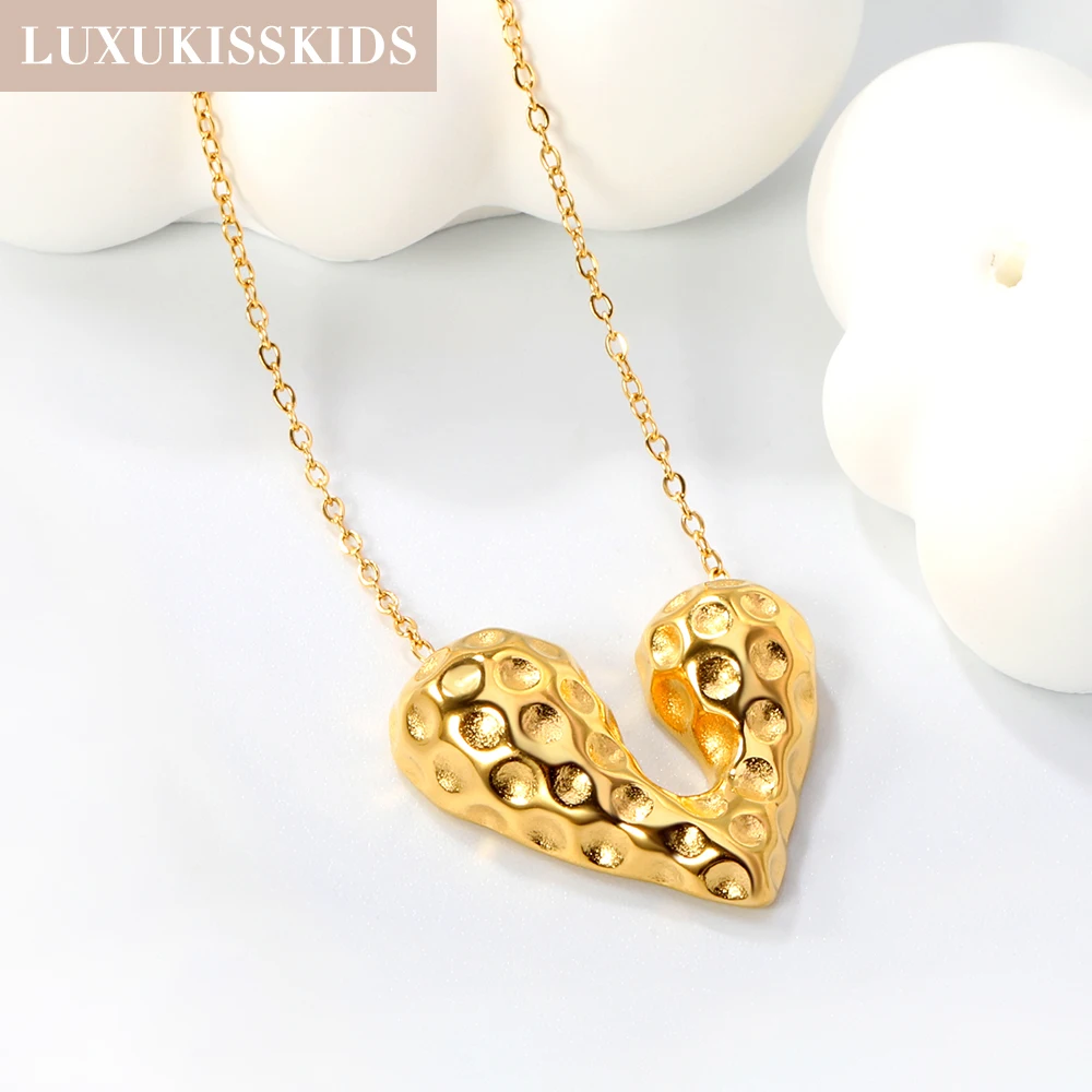 LUXUKISSKIDS New Punk Big Love Heart Pendant Necklace for Women/Girls Beads Chains String Choker Couple Clavicle Collier Jewelry