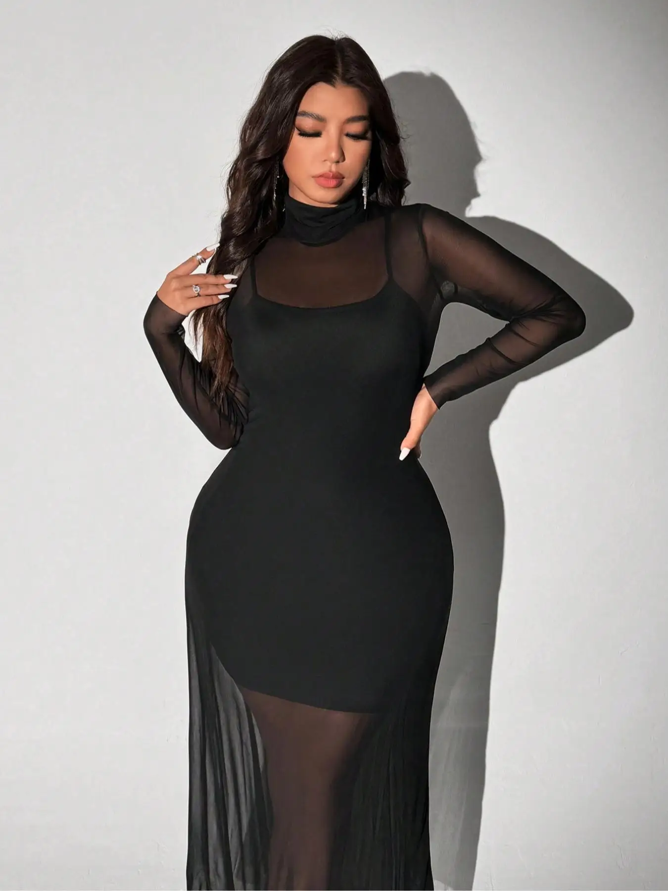 طقم فستان نسائي شبكي محبوك مقاس كبير، بلوزة ضيقة مثيرة وتنورة بدون حمالات مكونة من قطعتين، كاجوال بطول الركبة لجميع المواسم