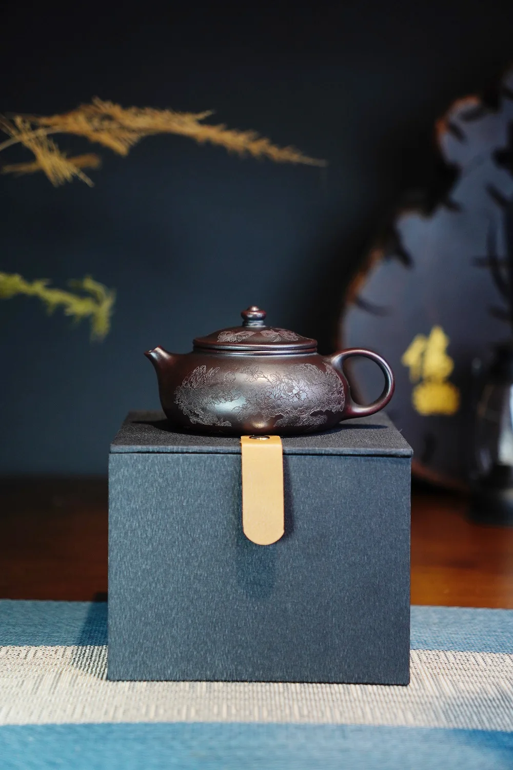 150ML Yixing Handmade Zisha Hanjiang Teapot, Wealth Blossom Pattern, Private‑Stored Ancient Red Clay Household Kung Fu Teapot
