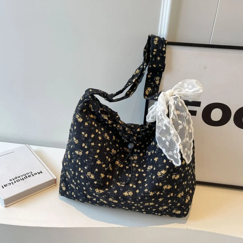 Borsa a tracolla da donna con decorazione in pizzo con motivo floreale in Nylon 2024 borsa a tracolla di grande capacità alla moda e Versatile più