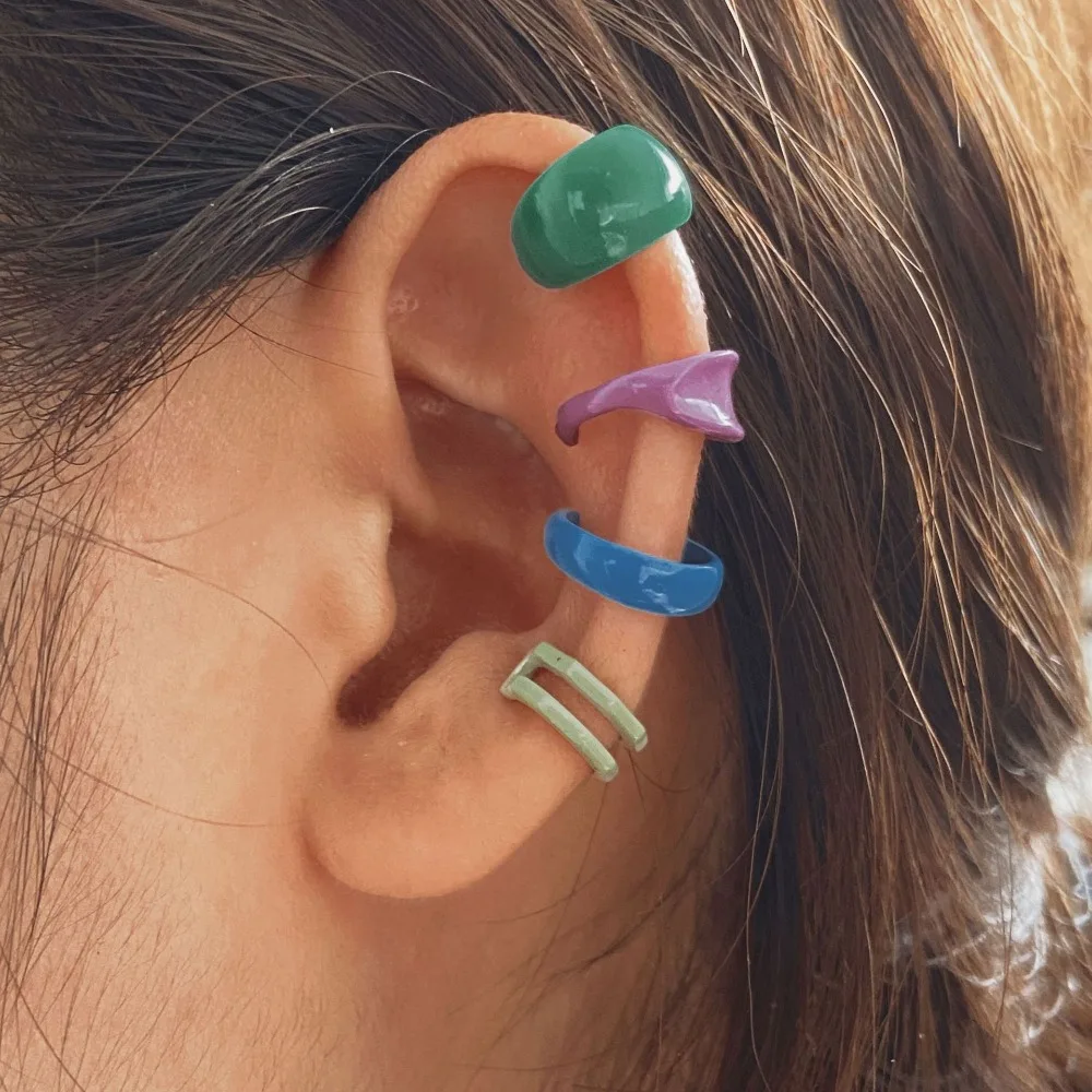 4pcs Set Personality Simple Fold Wear Colored Baking Varnish No Ear Holes Fake Piercing Clip Earrings for Women Jewelry Gifts