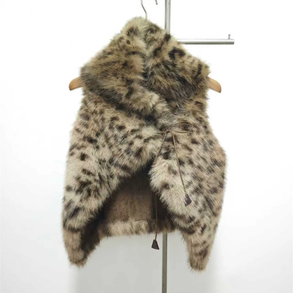 2026 Gilet di pelliccia invernale da donna Cappotto con stampa leopardata con bottoni in pelle Gilet di pelliccia da donna Y2K New Fashion Party Capispalla reggiseno