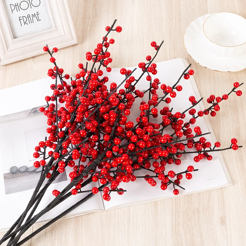 

Artificial lucky fruit, red berries, suitable for New Year's and Christmas, home decoration, flower arrangement.