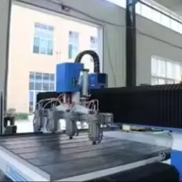 آلة CNC متعددة الرؤوس من الحجر باللون الأزرق مع 4 مغزل في إيران IRI