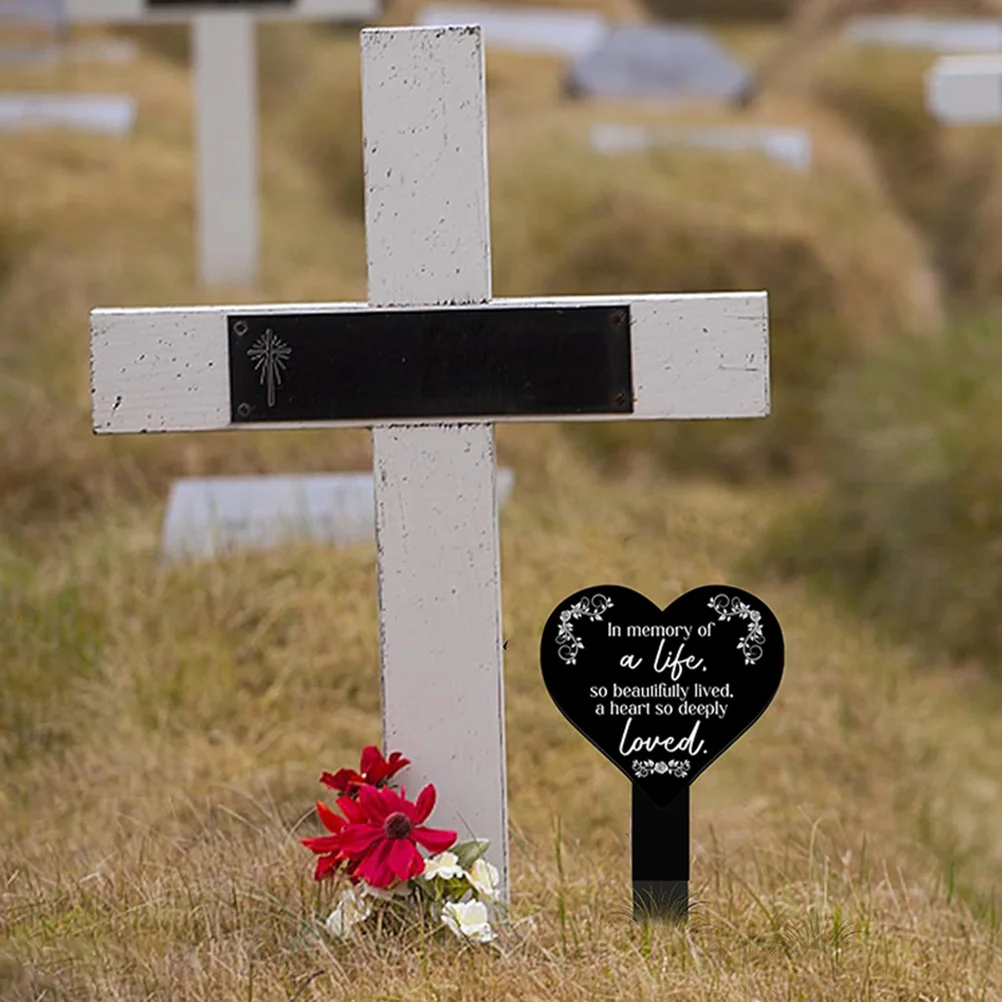 

2Pcs Cemetery Heart Stake Acrylic Garden Grave Decoration Memorial Outdoor Lawn Ornament Courtyard Grave Site Decorative Sign