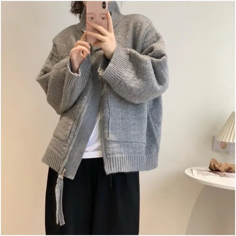 

Thick Knitted Cardigan Women V-neck Zipper Pocket Vintage 2025 Spring Autumn Jumper Outerwear Sweater Y2k Sweater Coat Jacket