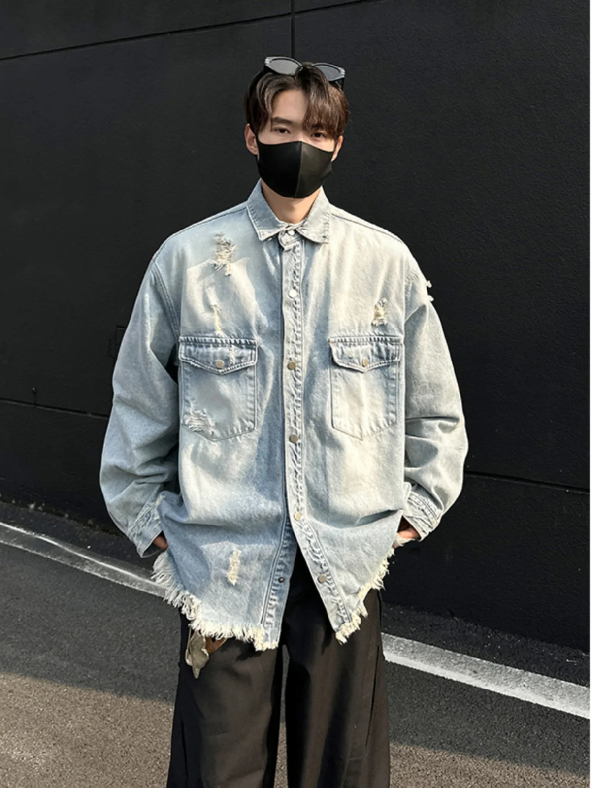 

Ретро-джинсовая куртка в американском стиле для мужчин, весна-осень, свободный крой, модная рабочая одежда, с дырками и рваным низом, классический стиль