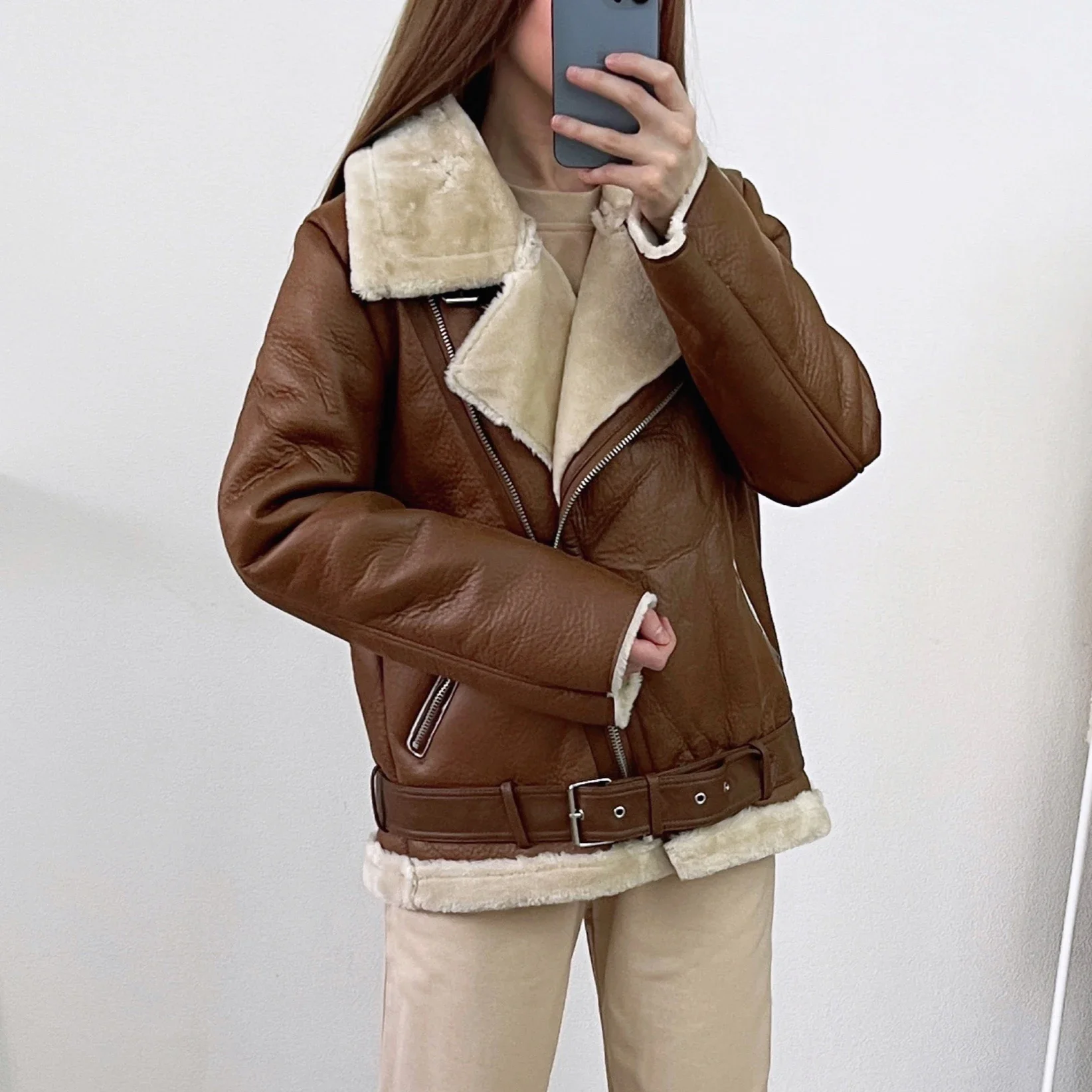 New Warm Women Faux Fur Jacket Winter Casual Streetwear Leather Buckle Solid Comfortable Fashion Loose Female Thick Outwear