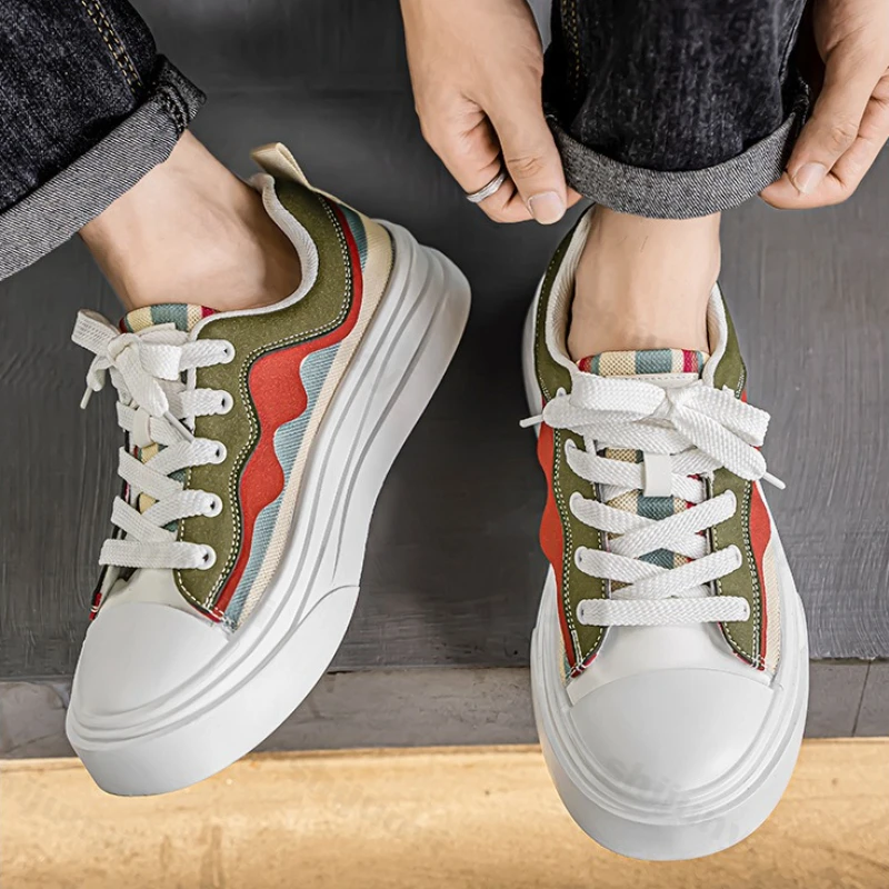 

Мужская обувь на плоской подошве, весна-осень 2023, новая модная дышащая повседневная обувь с сеткой, удобные уличные нескользящие кроссовки на платформе с перекрестной завязкой