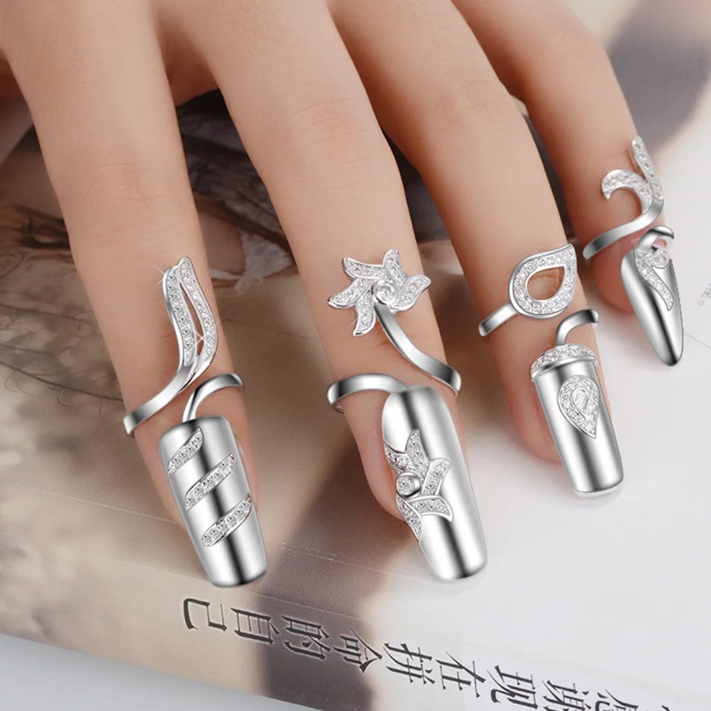 4 Pcs Manual Fingernail Cap Ornament Miss Retro Decor Jewelry for Women Womans Rings Alloy Fingertip Decorative