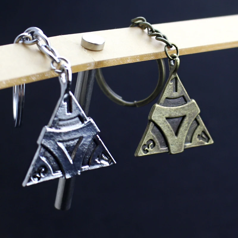 Games Identity V Clue Pieces Keychain for Men Women Silver Bronze Color Triangle Keyring Pendant Cosplay Jewelry Accessories