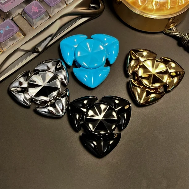 

HalooPlayer Squid fidget toy slider toys spinner and stress reliever fidgets antistress anxiety toy metal autismo sensory