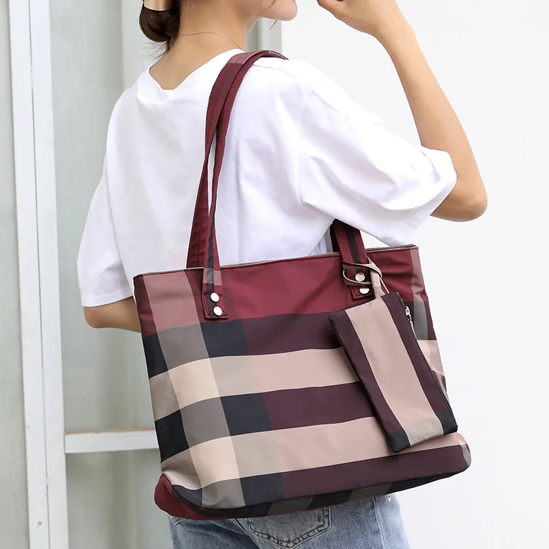 Fashion Women Large Tote Bags Summer Beach bag Nylon Handbag Large Capacity Temperament Girl All-match BagsTrend Plaid Summer