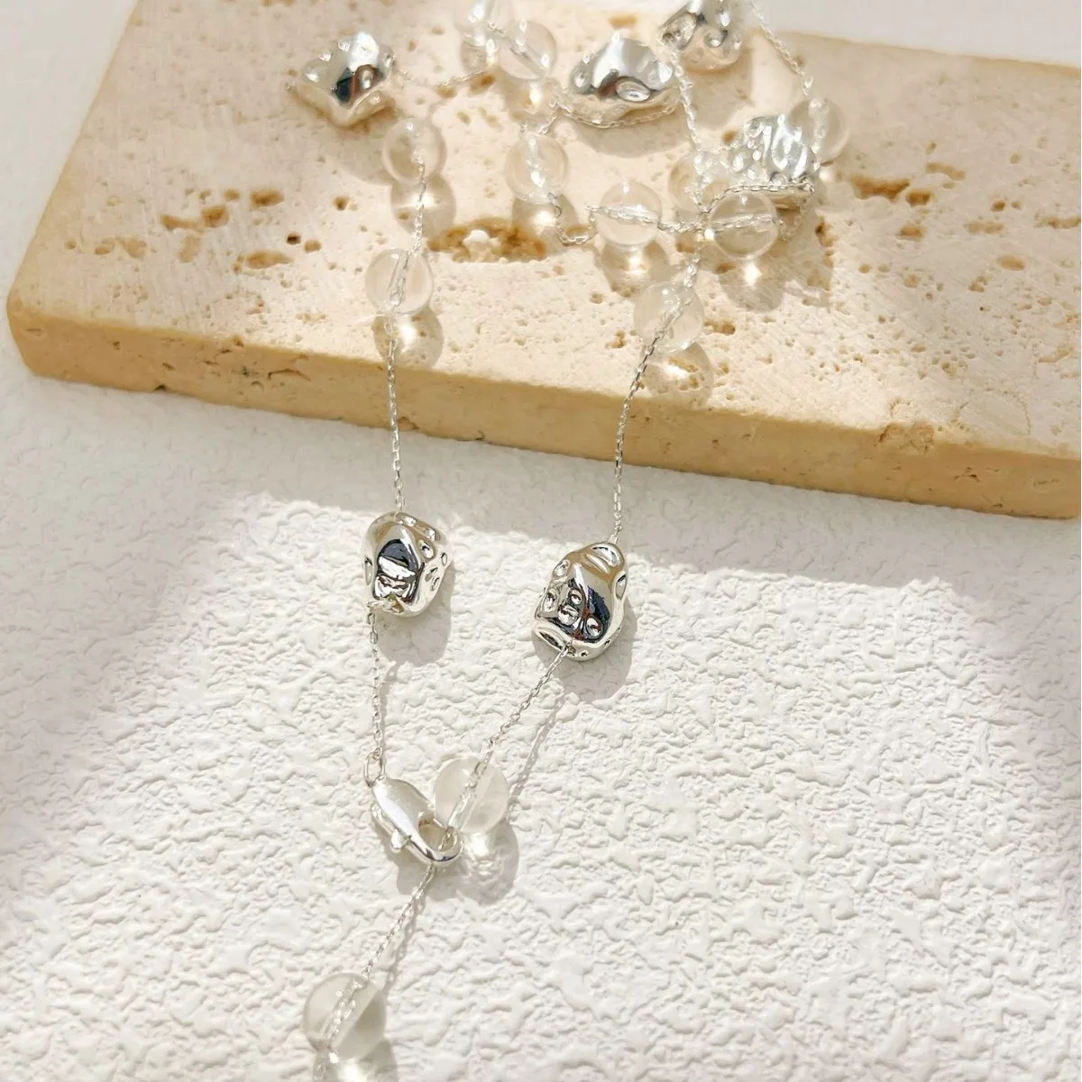 High-end niche design irregular pearl necklace women's light luxury style clavicle chain versatile jewelry