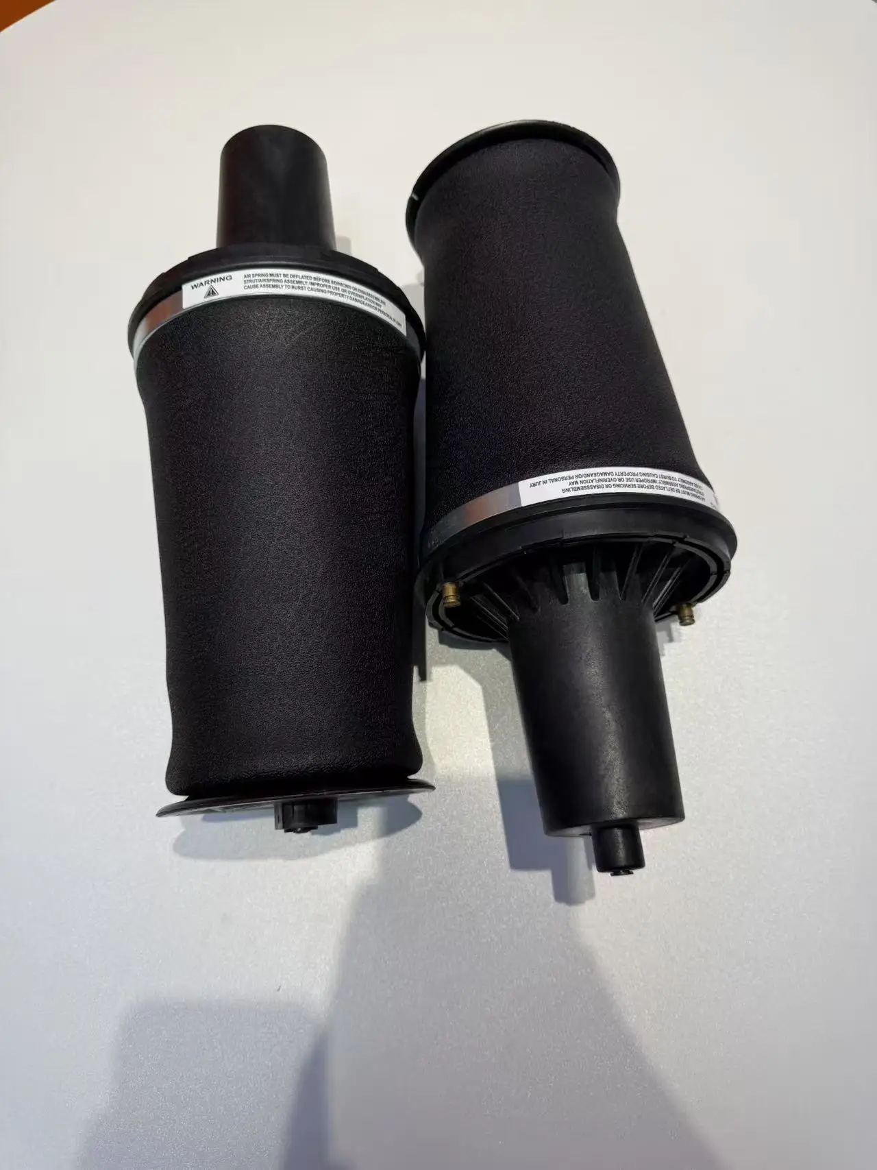 

Hot SalesREB101740 Premium Car Suspension Air Bellows for L and Rover Range Rover P38