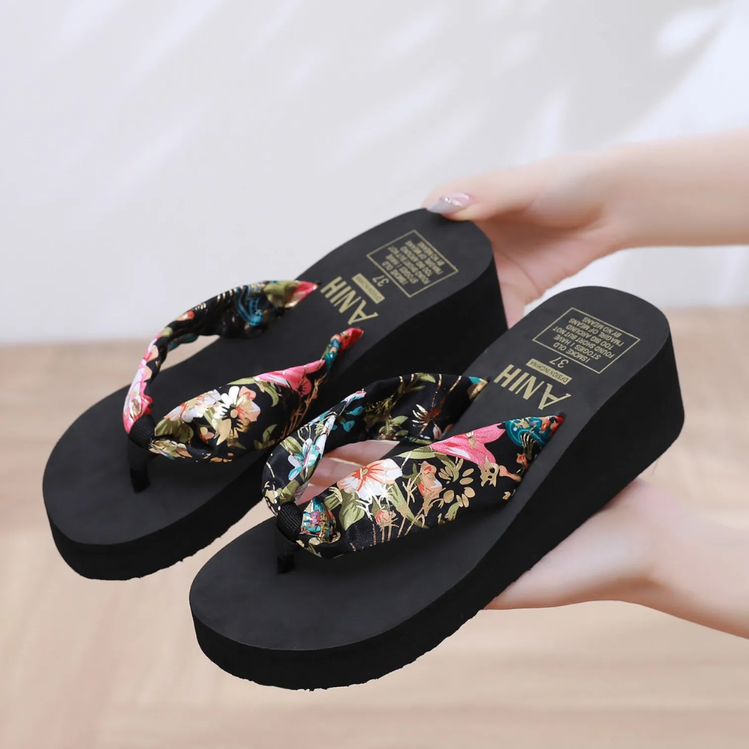 Damen Flip-Flops Sommer Strand Plateau-Slipper Lässige Outdoor-Keilsandalen Sommer Damenschuhe