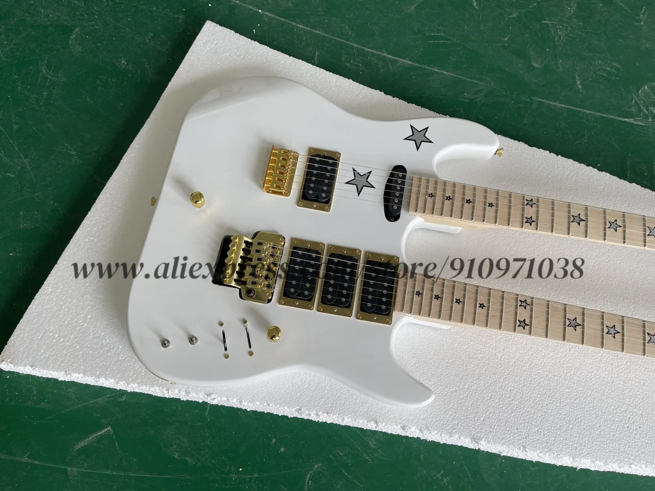 Double head white guitar, golden tremolo bridge, SSS pickups, solid wood body, pentagram inlaid maple fingerboard