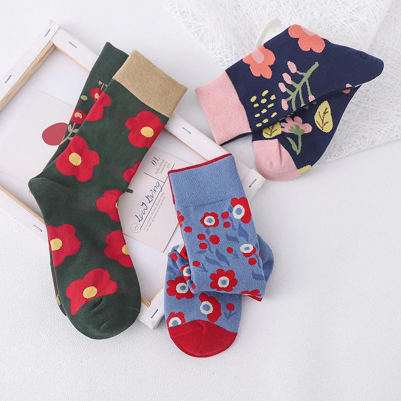 Cotton Asymmetric Ab Socks Couples Cartoon Bear Floral Socks Women Middle Tube Socks