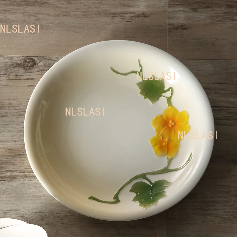 

8.5-inch Ceramic Steak Plate Household Circular Dessert Plate Rural Style Plants Flowers and Vegetable Dishes Underglaze Colour