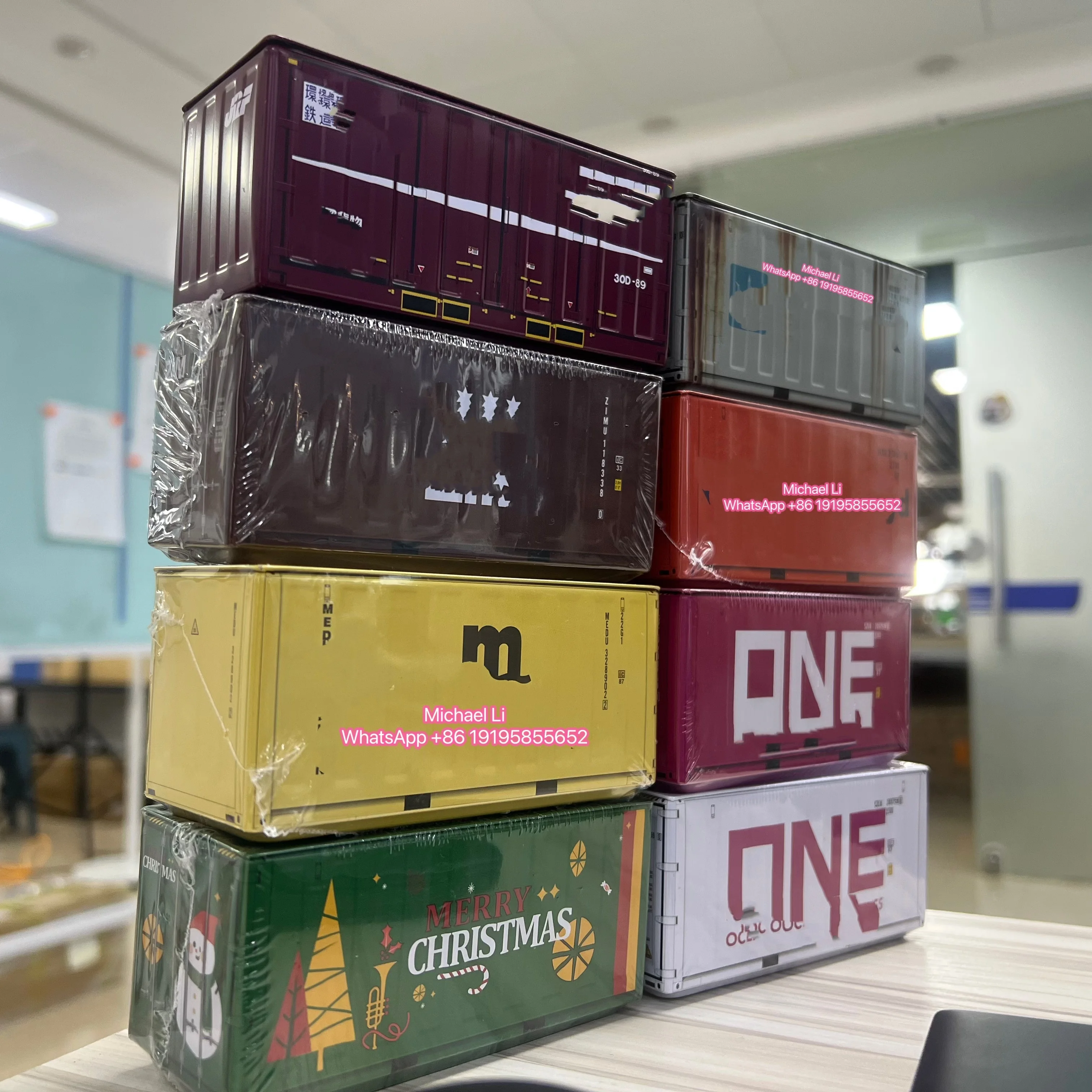 4 stuks decoratieve mini-container voor 1/14 RC bouwvoertuig simulatie scenario onderdelen willekeurig verzenden