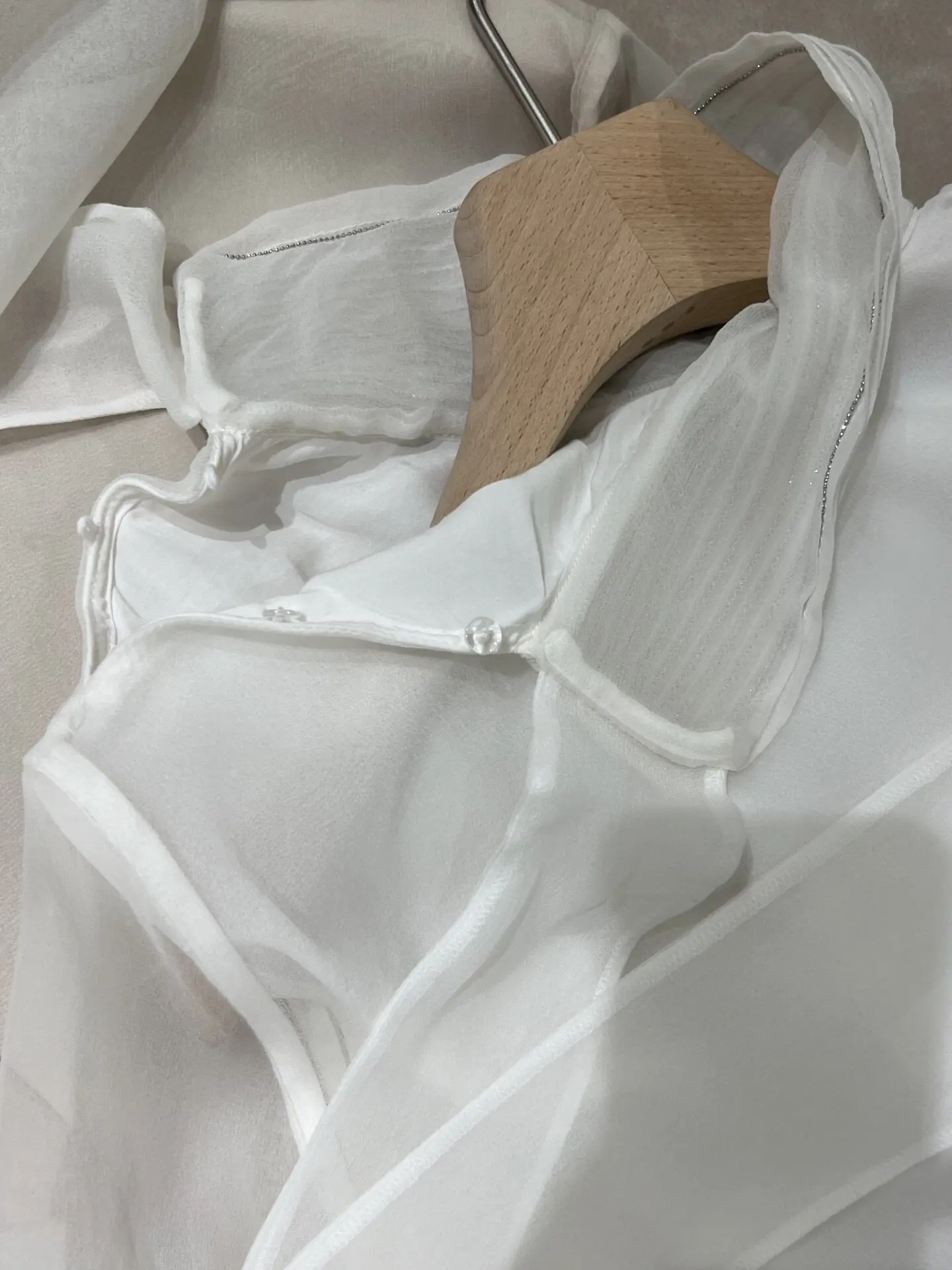 

Высококачественная женская одежда, новая коллекция Весна/Лето 2026, рубашка из тутового шелка во французском стиле с лентами, топ с длинным рукавом и завязками