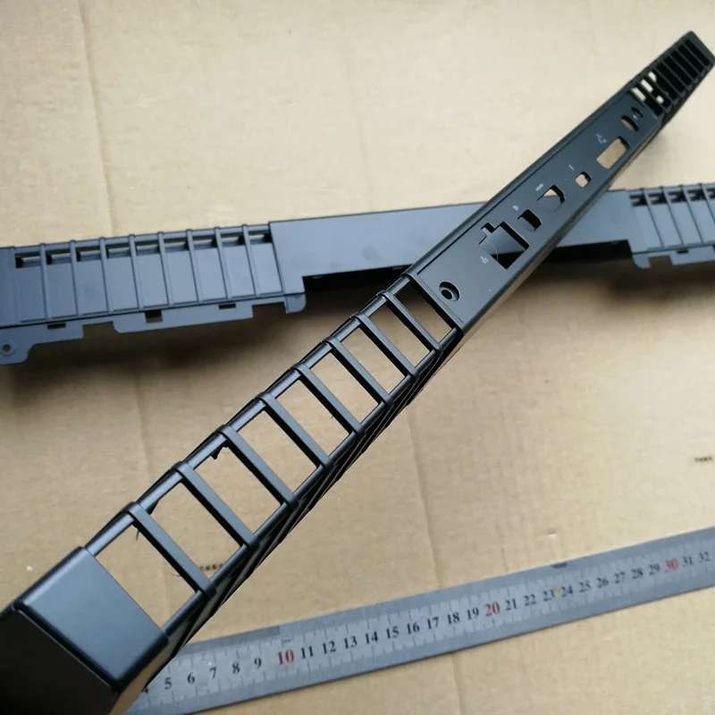 

New for DELL alienware 17 R4 R5 M17X 17E 17C P31E 9CFWG Hing Tail REAR COVER Heat dissipation outlet baffle