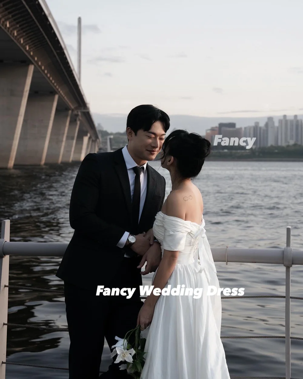 Fancy Simple Off Shoulder Wedding Dress Korea Photo Shoot A Line Taffeta Evening Party Dresses Back Corset Customized