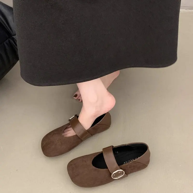 Retro Flat Bottom Comfortable Mary Jane Bean Bean Shoes Women's Outdoor Wear Spring New Style Versatile Single Shoes