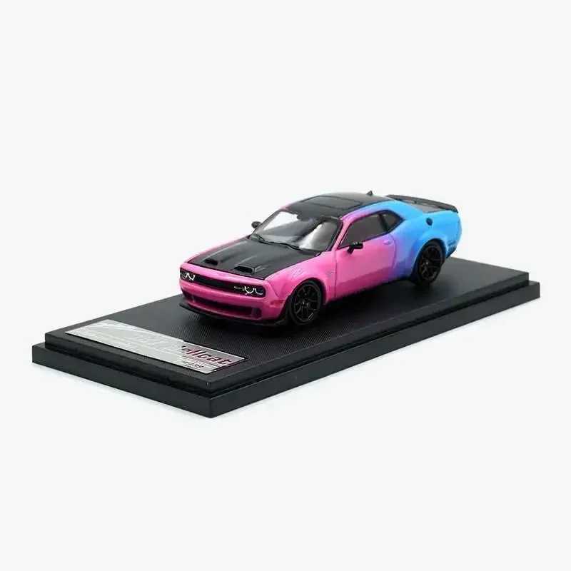 SH 재고 있음 1:64 챌린저 SRT 헬캣 오픈 후드 다이캐스트 디오라마 자동차 모형 장난감 스탠스 헌터