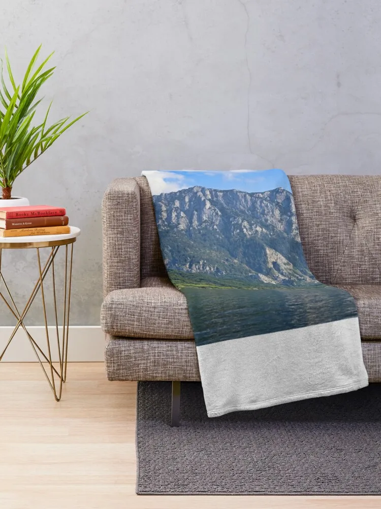 Lake Traun Traunsee in Upper Austria summer season Throw Blanket Bed linens Blankets For Sofas Blankets