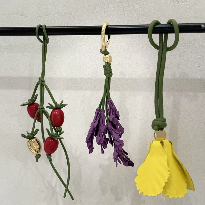 

Luxury Genuine Leather Flower Charm Keychain Handmade Fruit Tomato Bag Pendant with Tassel for Women Exquisite Small Accessory