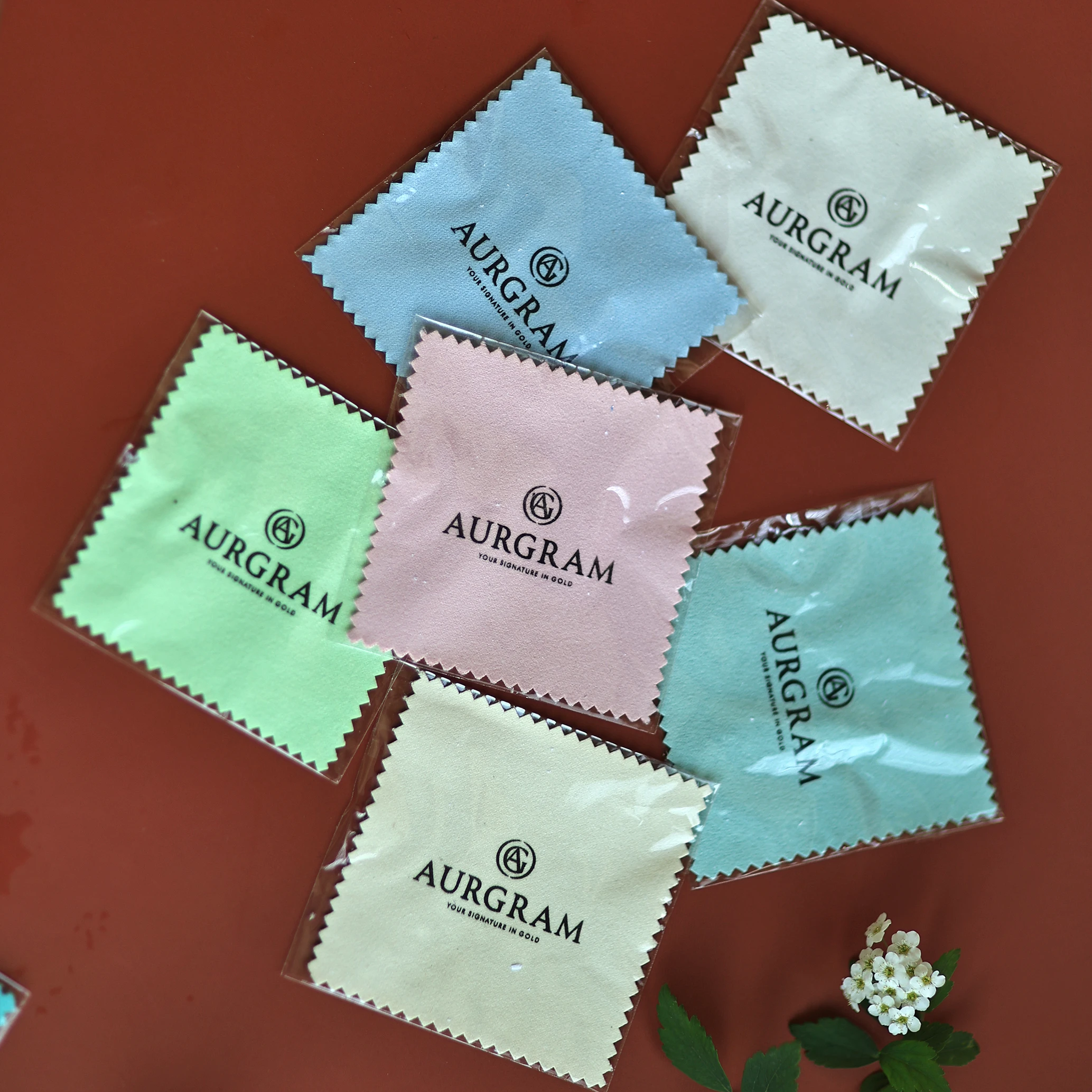 Polishing Cloth Custom Logo 100 Sheets Printed Black Embossed Gold Foil Jewelry Maintenance Cloth 8*8cm or  65*10cm