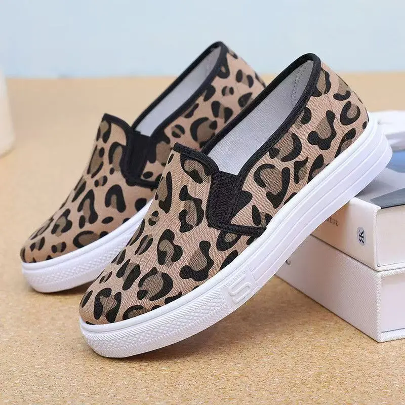 scarpe-sportive-casual-da-donna-con-stampa-leopardata-ideali-per-la-primavera-e-l'autunno-con-suola-morbida-punta-arrotondata-modello-basso-e-facile-da-indossare-realizzate-in-tessuto-scarpe-casual-nude