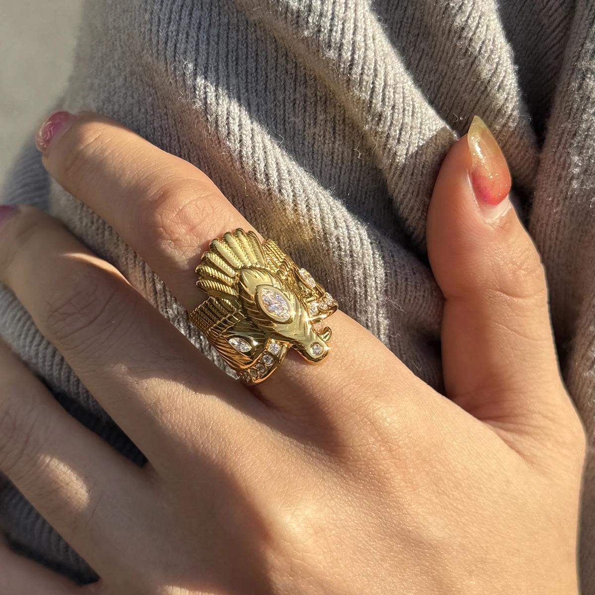 Yori White Cubic Zircon Gold Color Eagle Open Ring For Women Pvd Stainless Steel Rust Proof Finger Jewelry Gift New