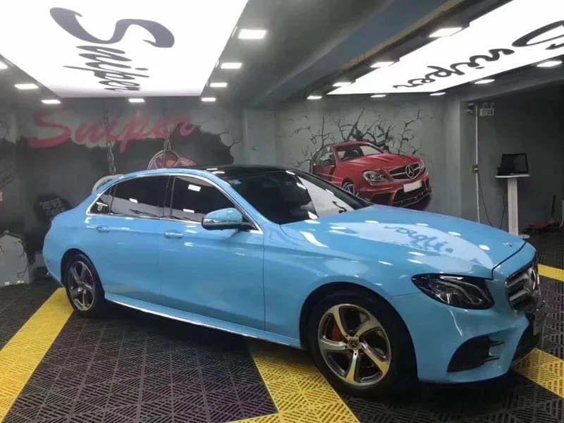 

Glossy Crystal Adhesive Sky Blue Vinyl Car Wrap Film Roll with Air Release Full Vehicle Car Wrapping