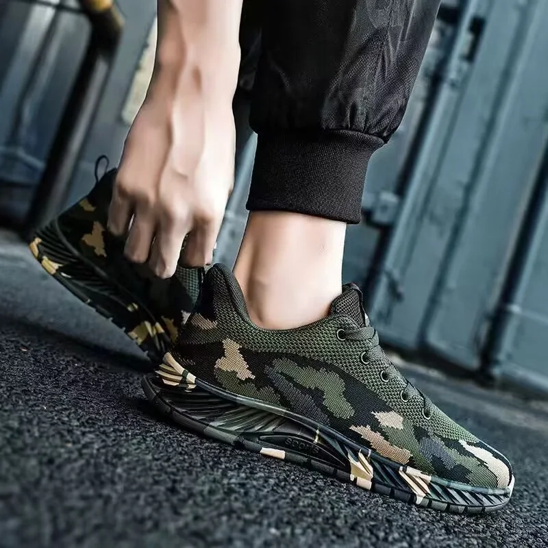 2024 Man Sports Shoes Casual Fashion Men Breathable Mesh Lightweight for Men Camouflage Sneakers Low-top Running Shoes New