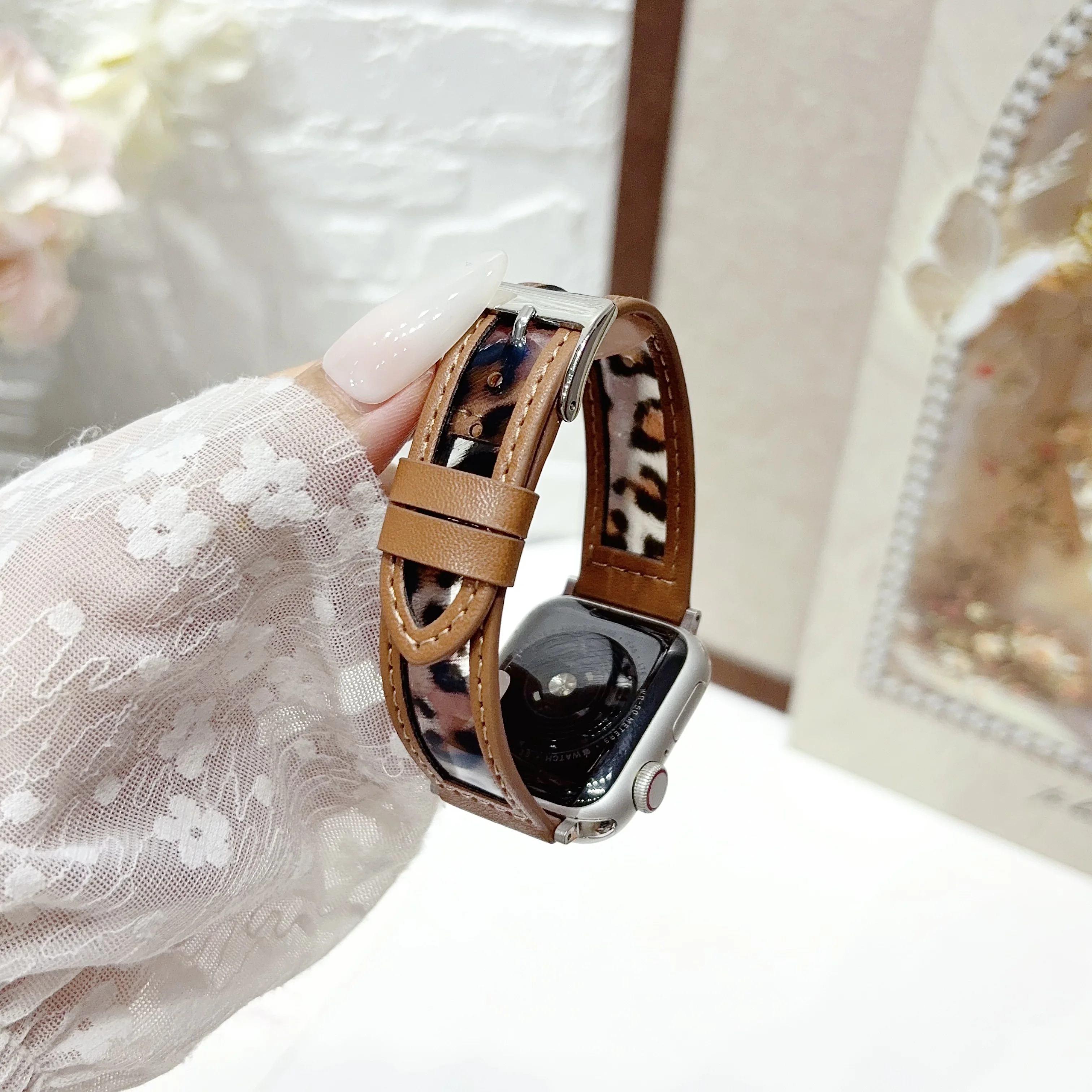 Women Leopard Leather Band for Apple Watch Ultra 2 3 49mm 41mm 45mm 42mm 46mm 44mm PU Bracelet iWatch series 11 10 9 se 7 8 5 4