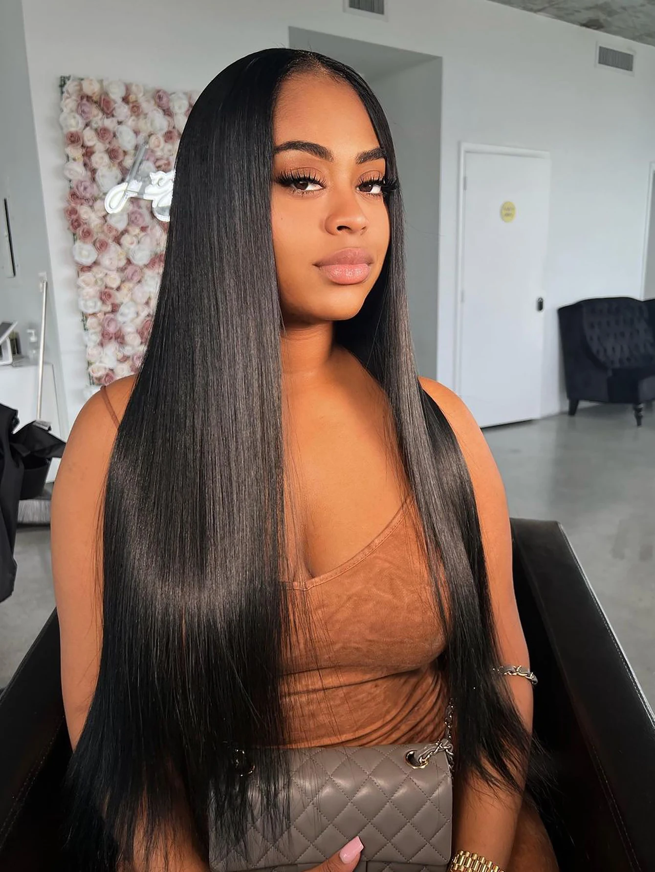 วิกผมตรงแบบผูกเชือกด้านหน้า ความหนาแน่น 200% ผมแท้ 13x4 HD โปร่งใส วิกผมแท้แบบผูกเชือกด้านหน้าสำหรับผู้หญิง ผมแท้ตรง